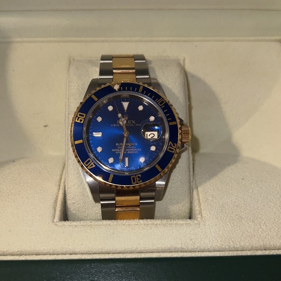 Rolex Submariner Date 40 mm - Picture 3 of 6